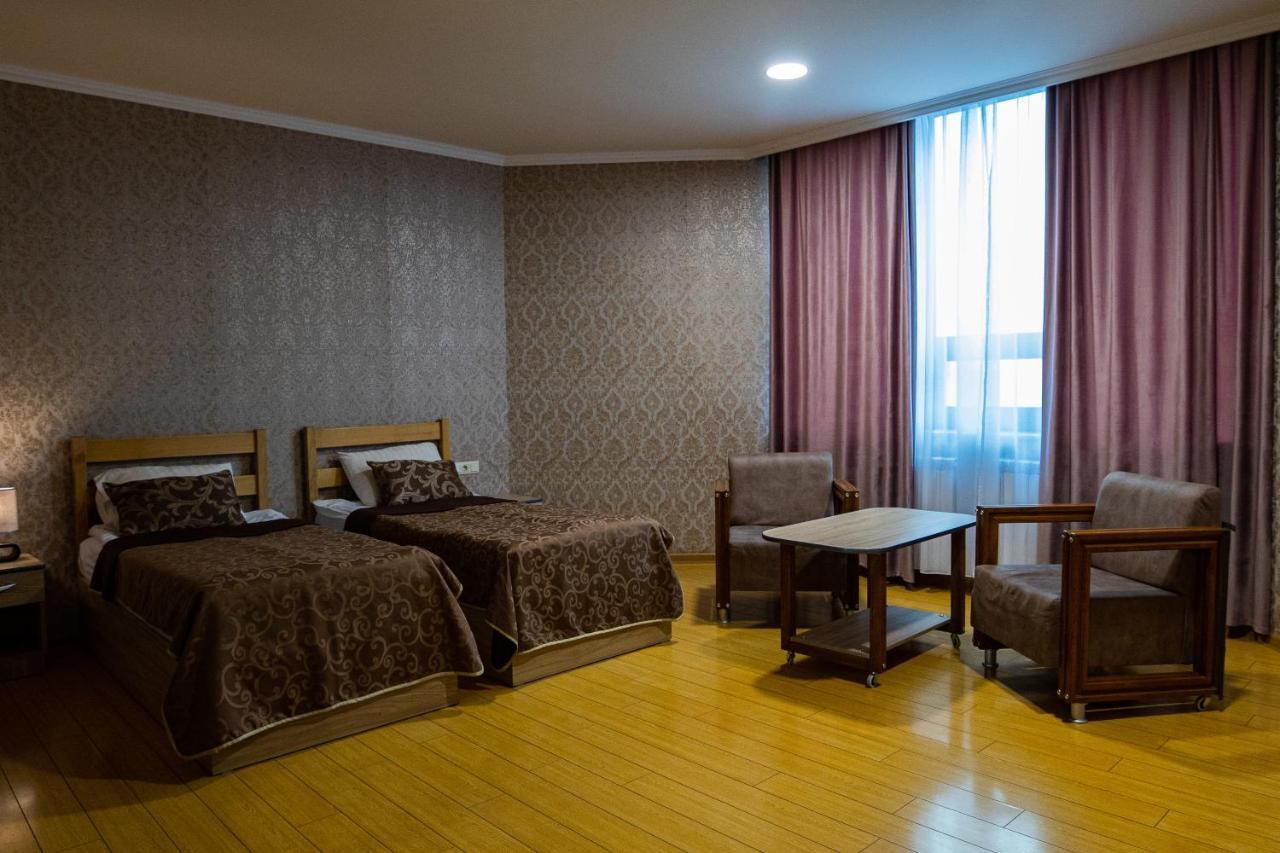Inga Hotel Jereván Kültér fotó