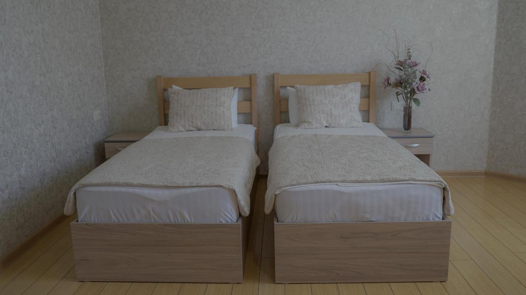 Inga Hotel Jereván Kültér fotó